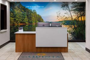 la quinta inn and suites by wyndham mooresville