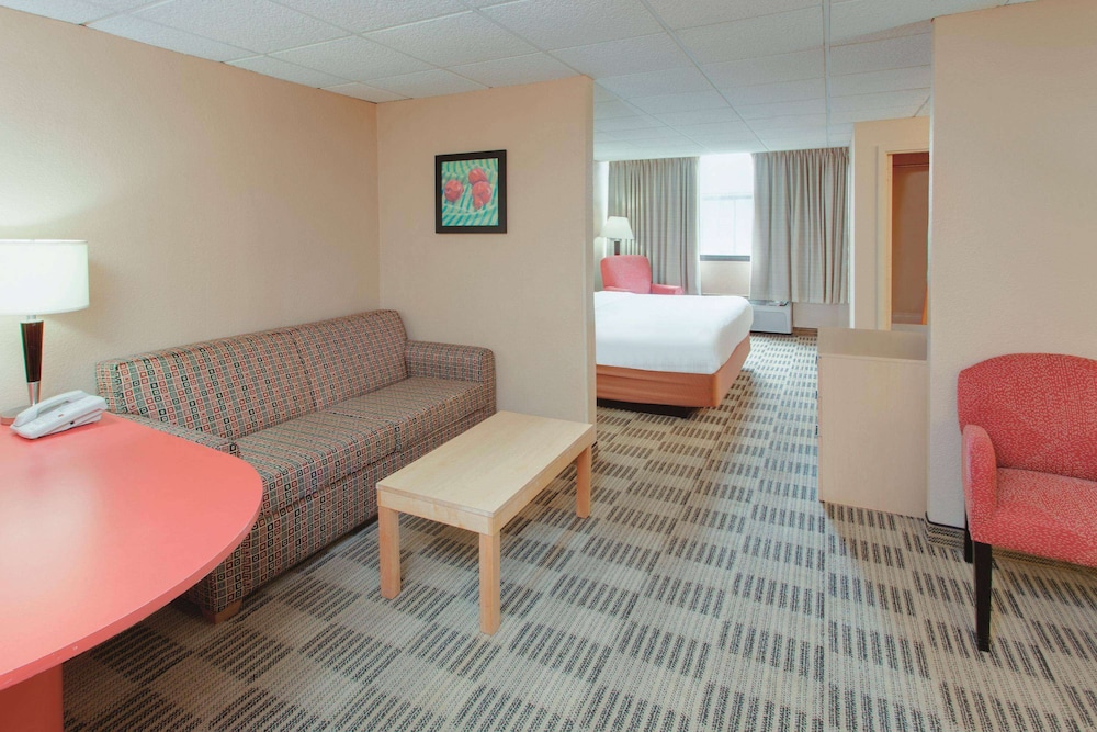 ramada by wyndham fairfield nj