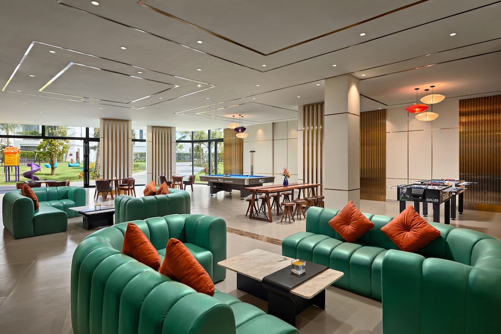 wyndham hoi an royal beachfront resort