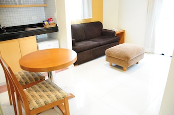 brasilia santana gold flat