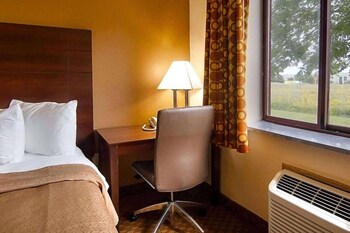 super 8 by wyndham sturtevant racine