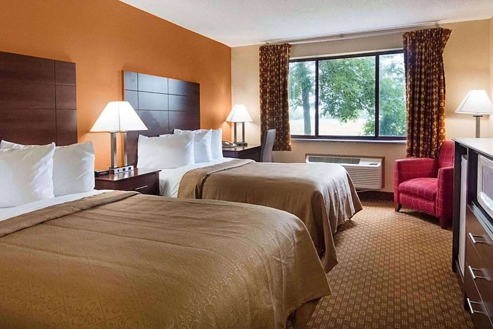 super 8 by wyndham sturtevant racine