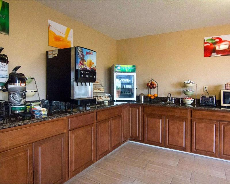 super 8 by wyndham sturtevant racine