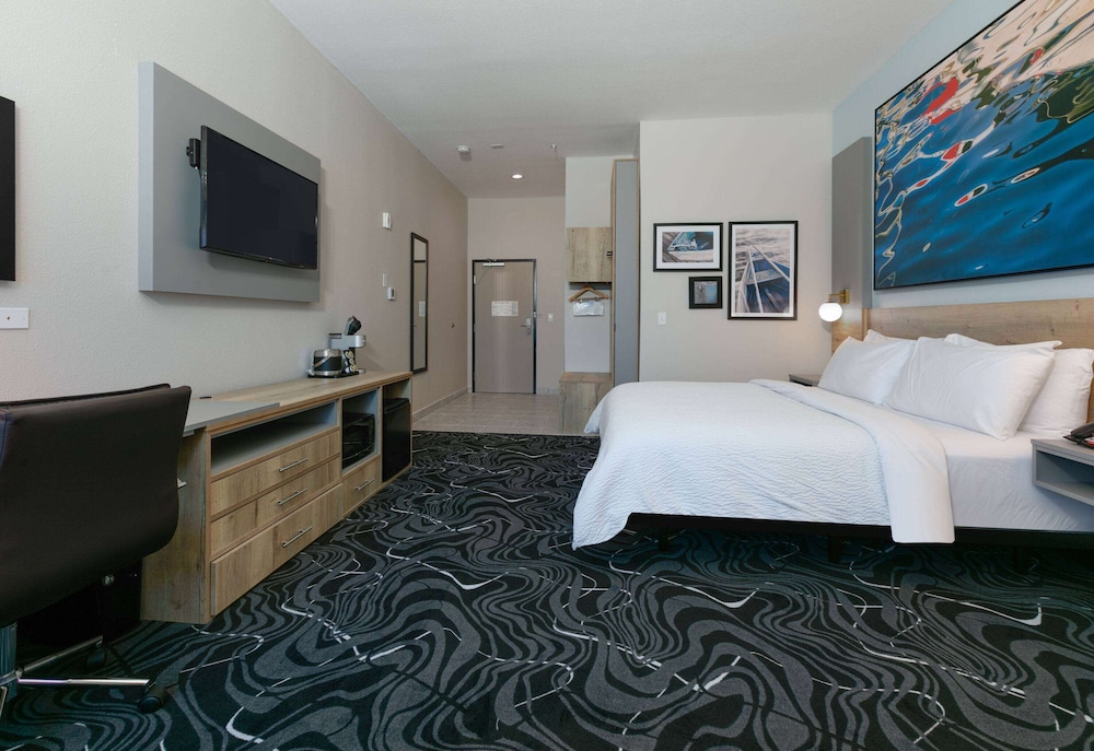 the elm a ramada by wyndham