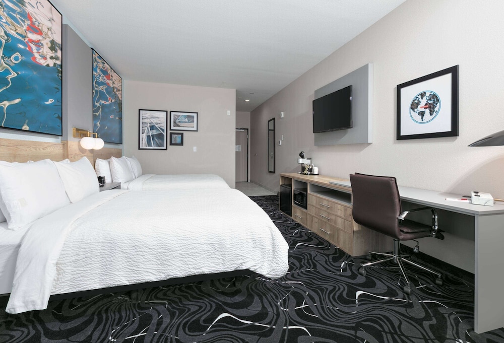 the elm a ramada by wyndham