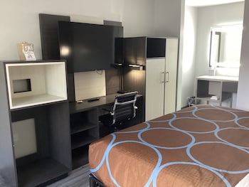 super 8 by wyndham baltimore northwest