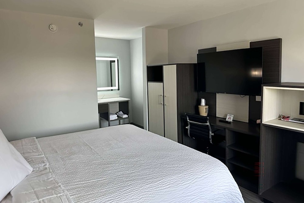 super 8 by wyndham baltimore northwest