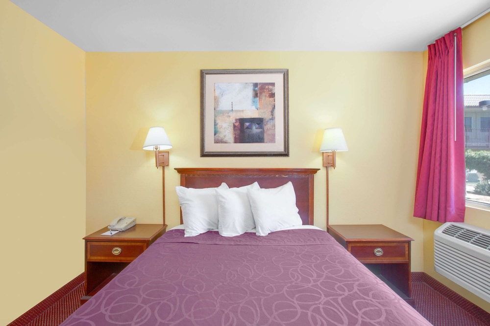 baymont by wyndham coalinga