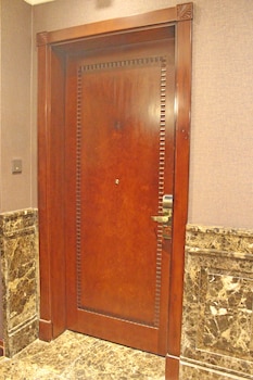 grand regency doha trademark collection by wyndham