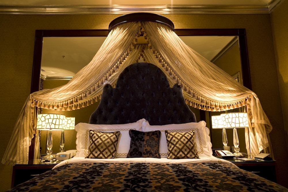 grand regency doha trademark collection by wyndham
