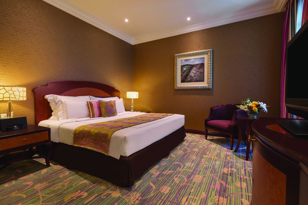grand regency doha trademark collection by wyndham