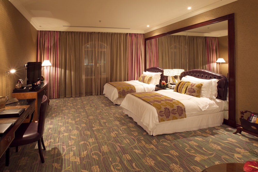 grand regency doha trademark collection by wyndham