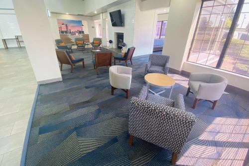 baymont by wyndham south holland