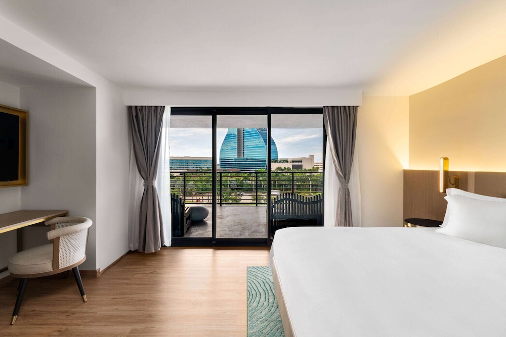 dolce by wyndham hollywood