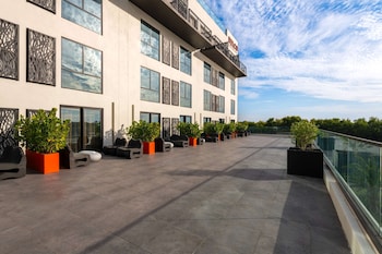 dolce by wyndham hollywood