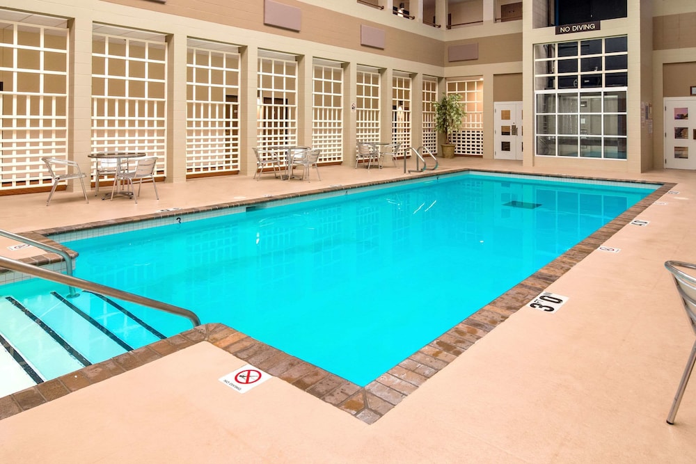 quality inn and suites