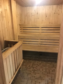 quality inn and suites
