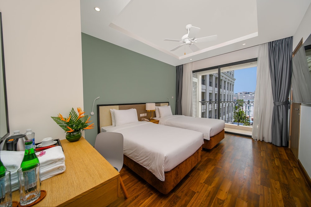 wyndham garden grandworld phu quoc