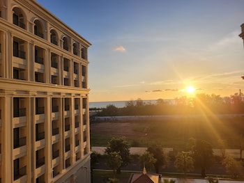 wyndham garden grandworld phu quoc