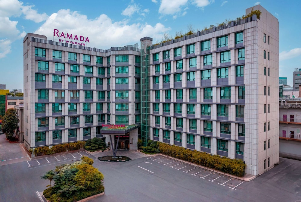 ramada by wyndham xiangyang fancheng