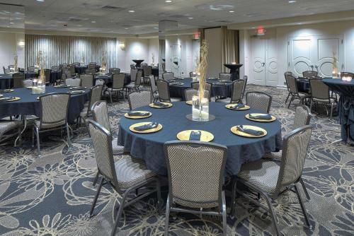 doubletree by hilton madison downtown