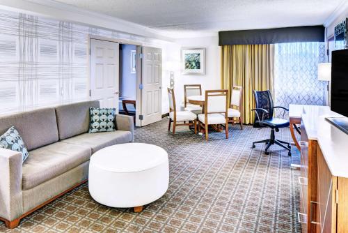 doubletree by hilton madison downtown
