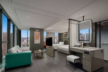 wyndham garden lanzhou west railway station