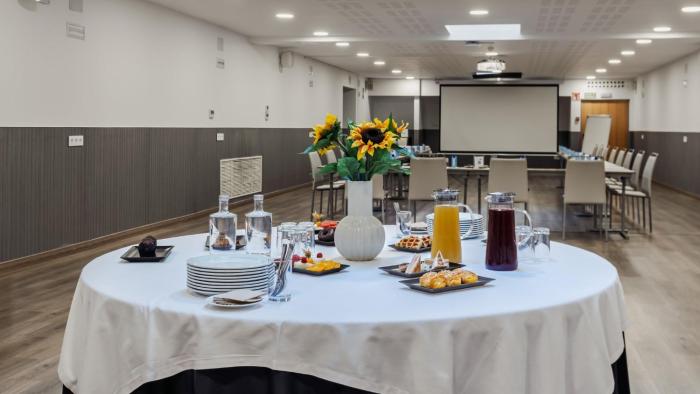 crowne plaza madrid airport by ihg