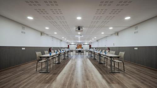 crowne plaza madrid airport by ihg
