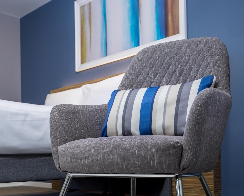 travelodge london central city road hotel