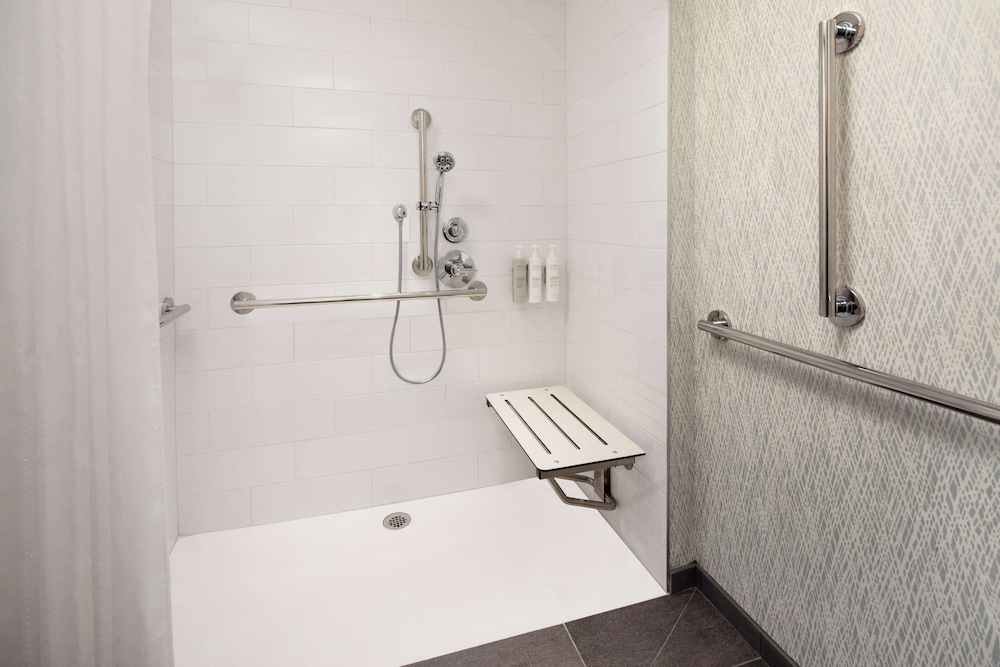 home2 suites by hilton new york times square