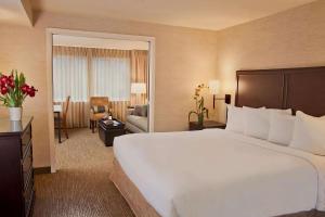 eastgate hotel bw signature collection