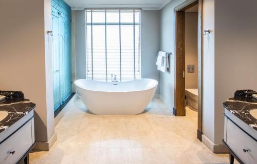 suncoast hotel and towers