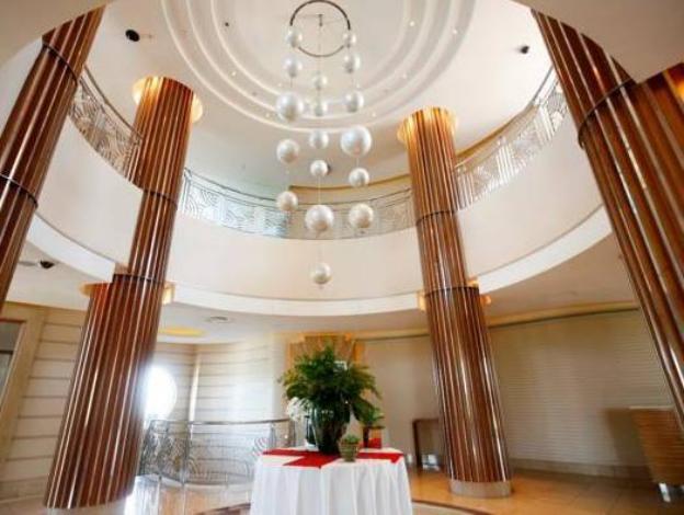 suncoast hotel and towers