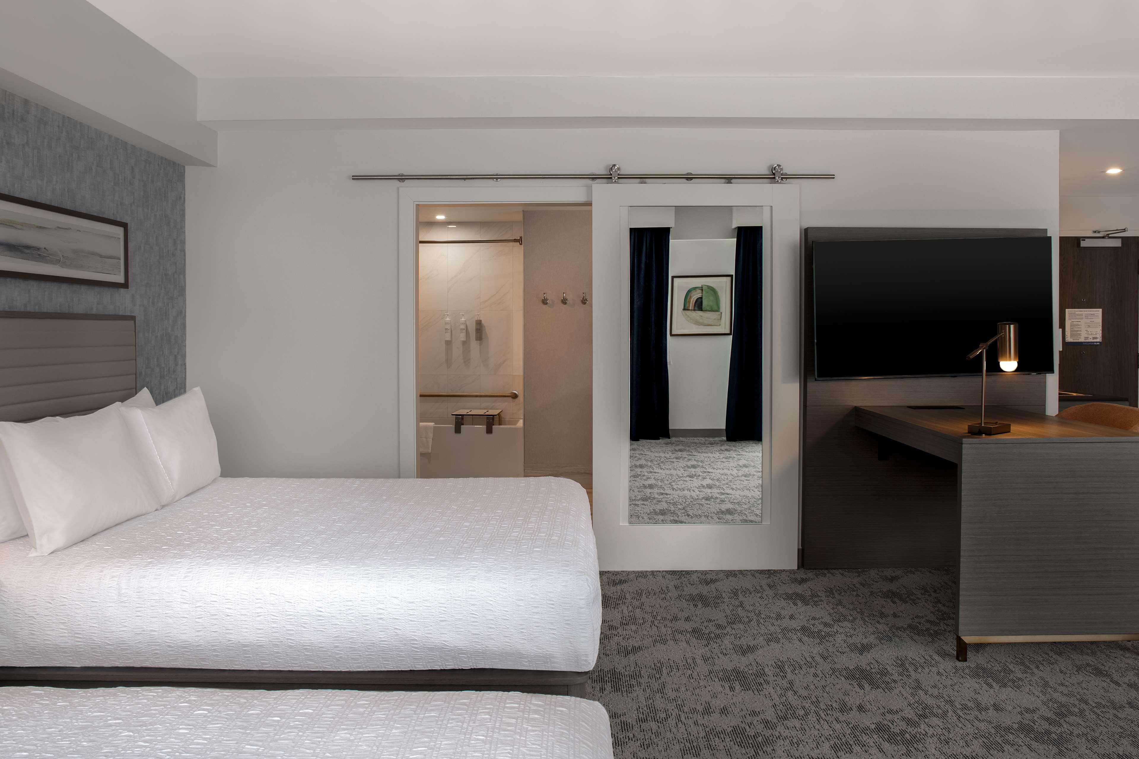 hampton inn by hilton winnipeg downtown