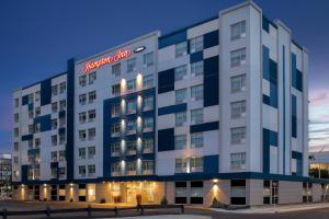 Hampton Inn By Hilton Winnipeg Downtown,Division No. 11>>Winnipeg,3 star