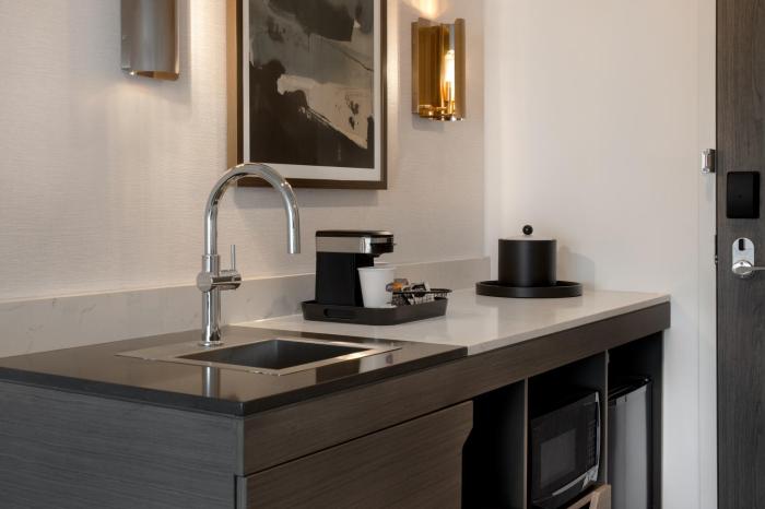 hampton inn by hilton winnipeg downtown