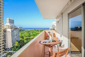 romer waikiki at the ambassador