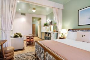 palihouse hyde park village