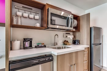 home2 suites by hilton fort worth arlington west