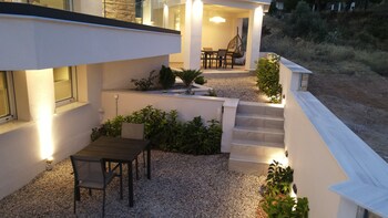 elia luxury residence