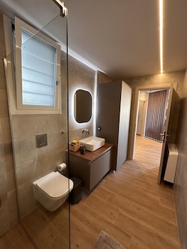 elia luxury residence