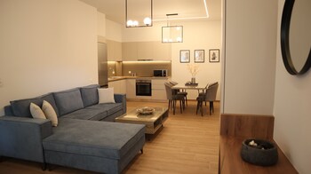 elia luxury residence