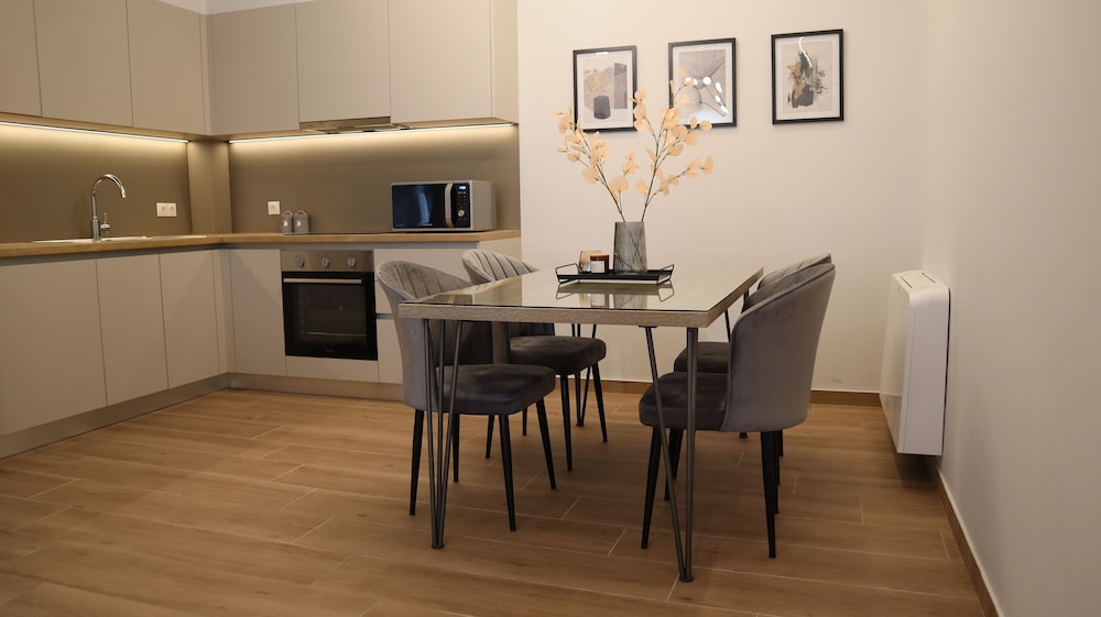 elia luxury residence