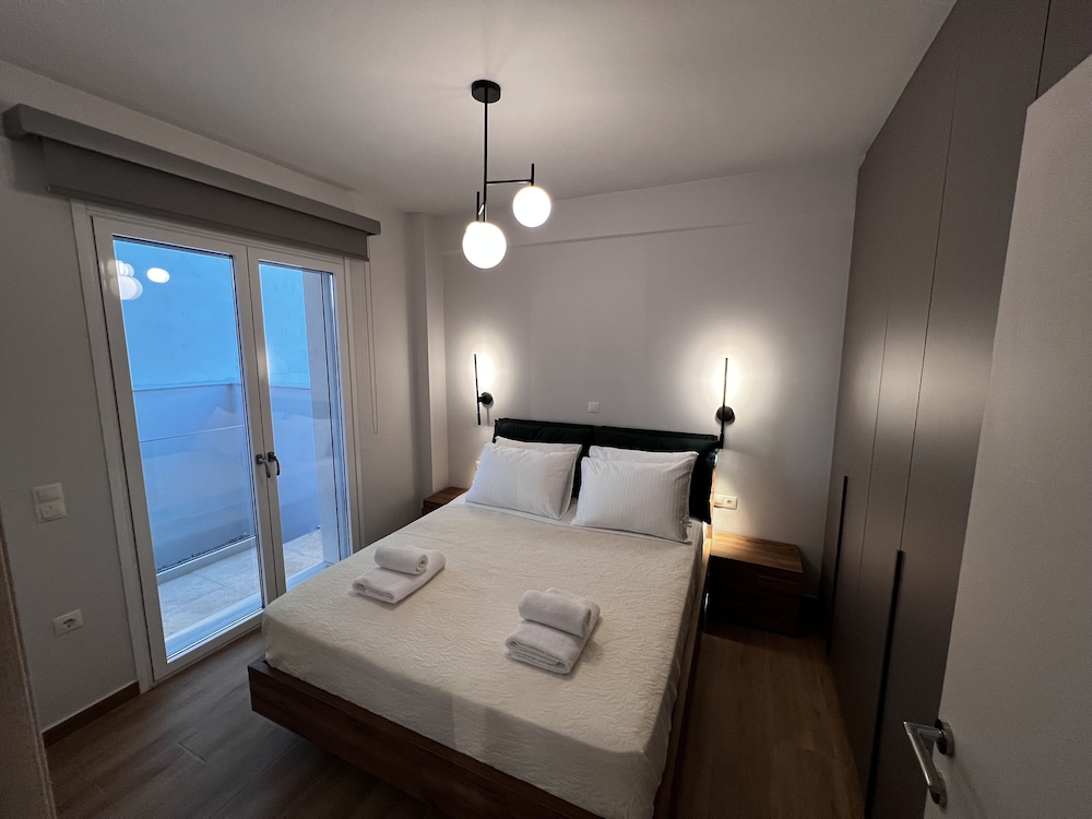 elia luxury residence