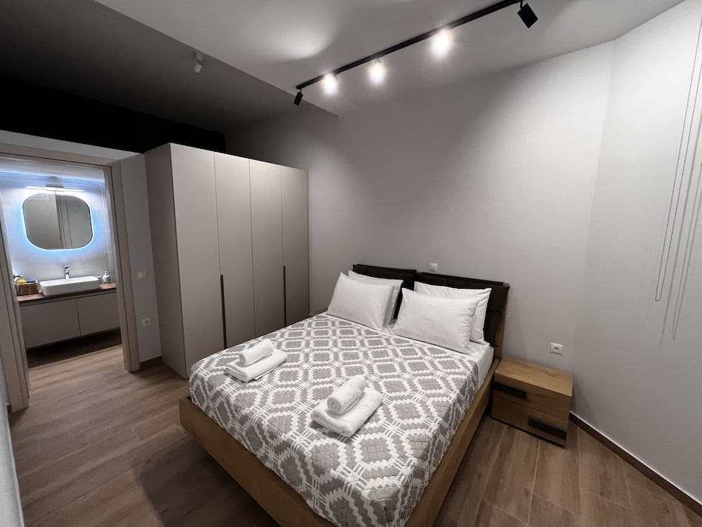 elia luxury residence