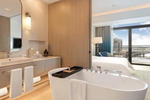 palace dubai creek harbour