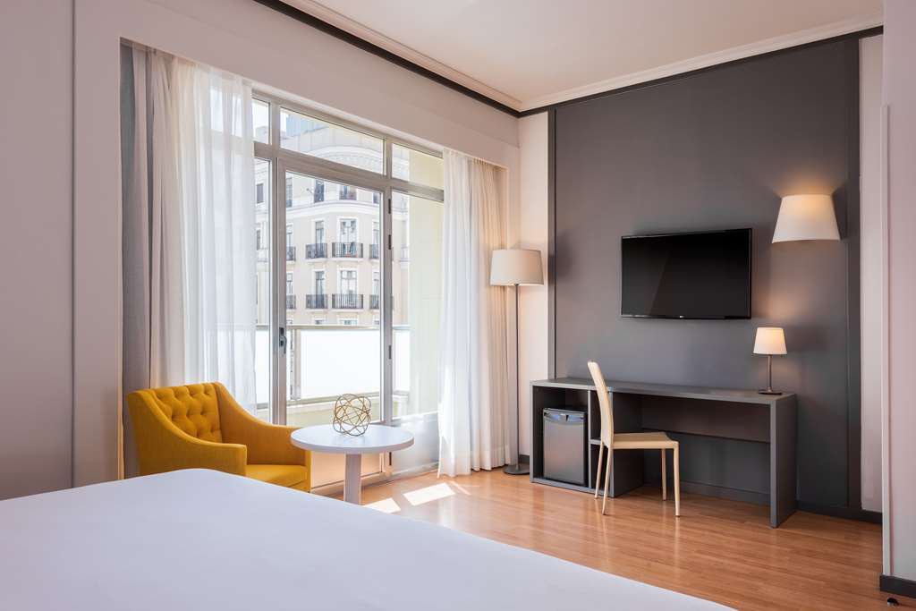 hotel madrid plaza espana affiliated by melia