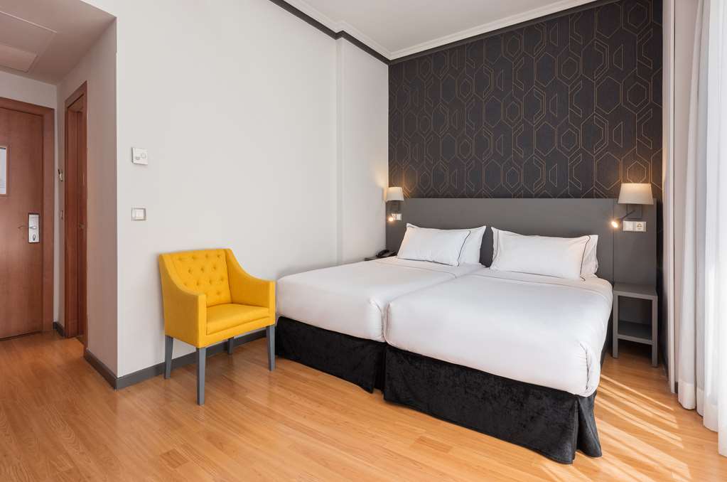 hotel madrid plaza espana affiliated by melia