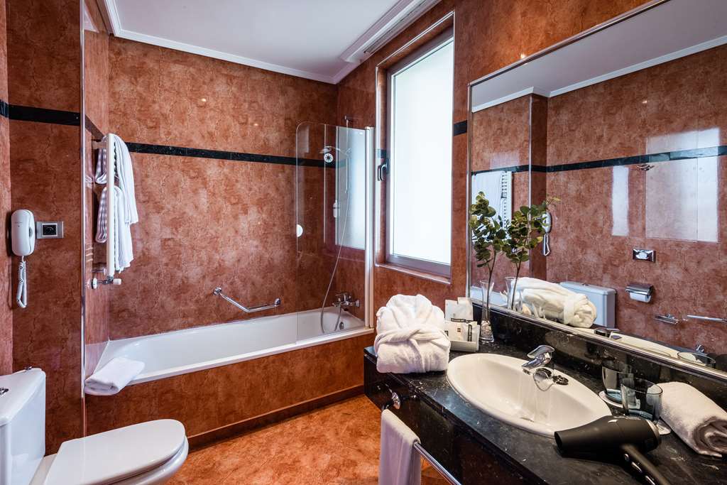 hotel madrid plaza espana affiliated by melia